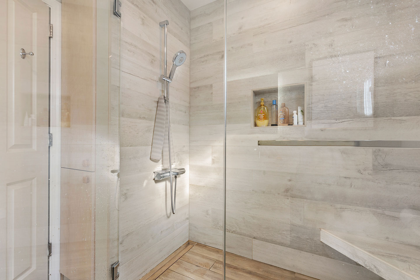 Home Quality Remodeling Inc. | Bathroom Remodeling, Outdoor Living and Kitchen Remodeling